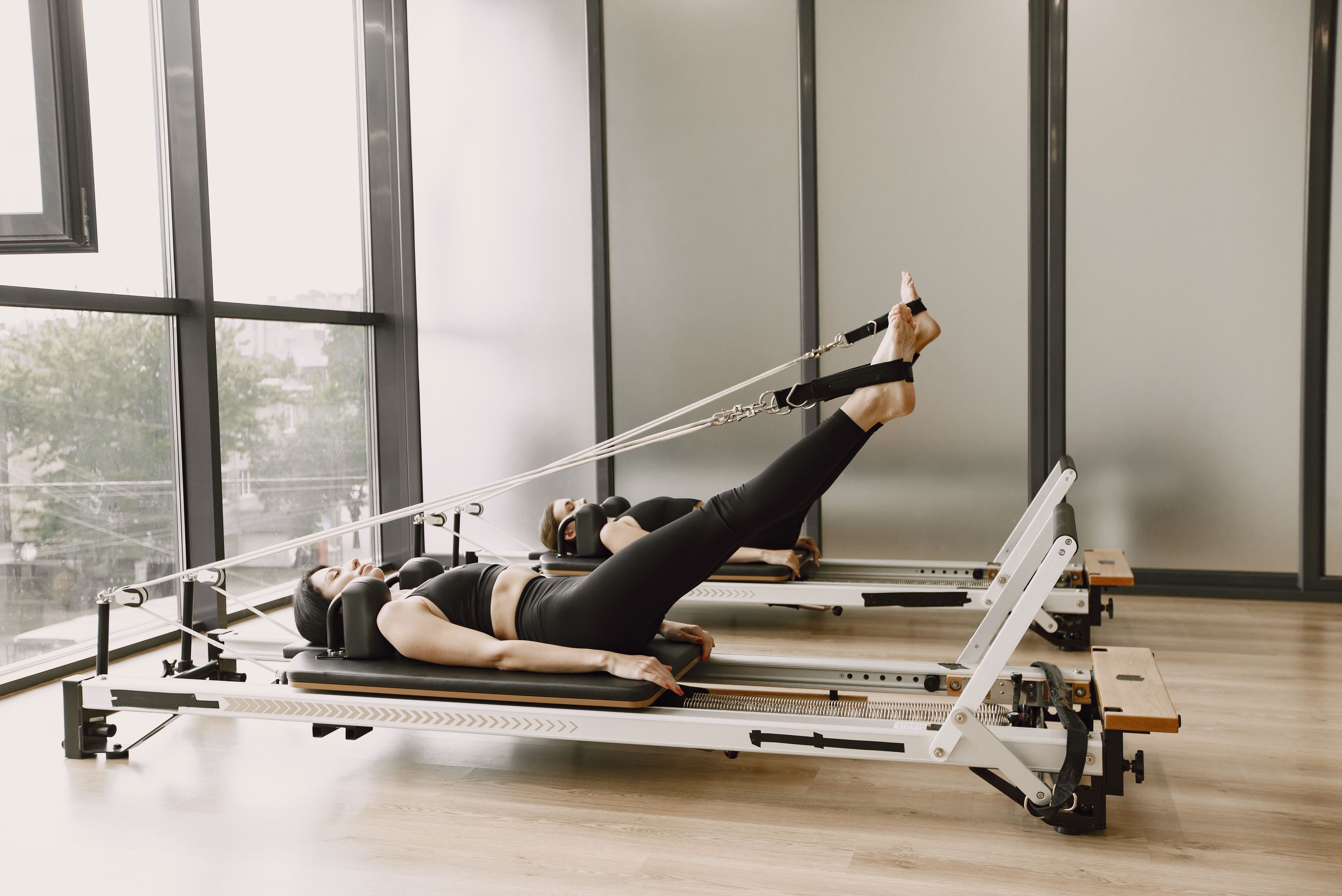 https://www.varisesindonesia.id/images/blog/BLOG__pilates-untuk-penderita-varises-gerakan-yang-perlu-diperhatikan-__20260917010237.jpg