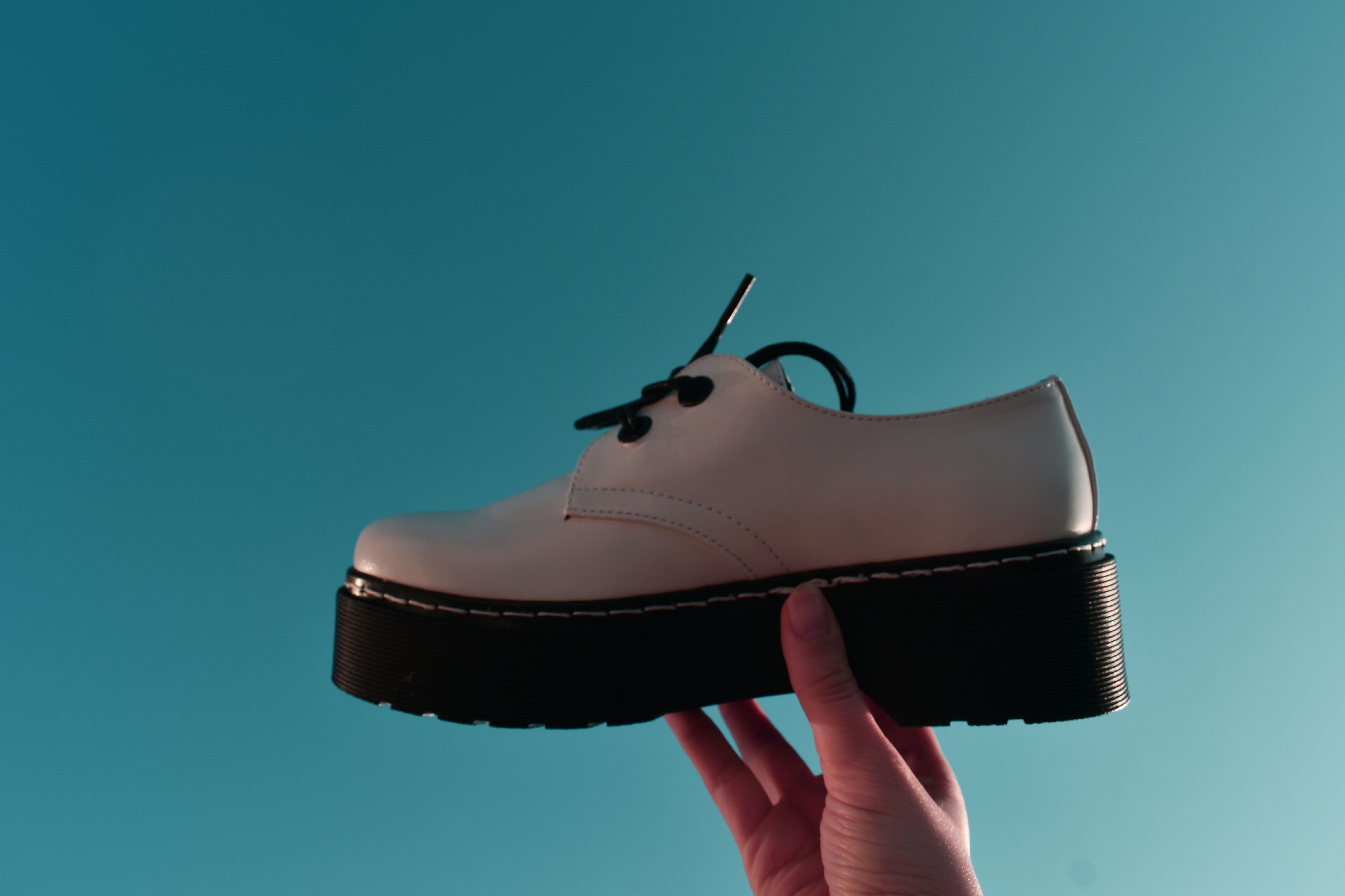 https://www.varisesindonesia.id/images/blog/BLOG__tren-sepatu-platform-amp-boots-tebal-fashionable-tapi-diamdiam-memperparah--varises__20260727043232.jpg